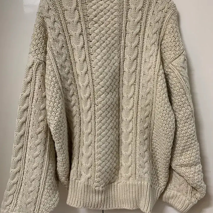 [BUNJANG] Alpaca Cable Knit Sweater - Beige / 알파카 케이블 니트 스웨터 베이지