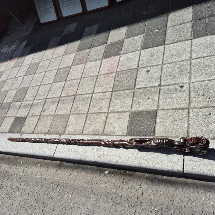 [BUNJANG] Wooden Dragon Staff / 18    180   5 센치통나무조각 용지팡이