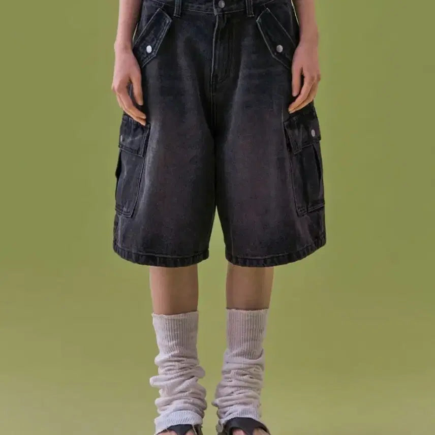 [BUNJANG] Fancy Club Bermuda Shorts / 팬시클럽 버뮤다팬츠