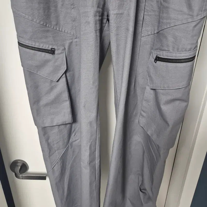 [BUNJANG] Hatching Room Dart Cargo Pants Wolf Gray / [4] 26SS 해칭룸 다트 카고팬츠 울프그레이