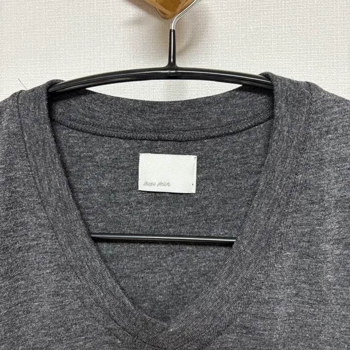 [SOLD OUT] [2] 모노프리베 브이넥 슬리브 차콜