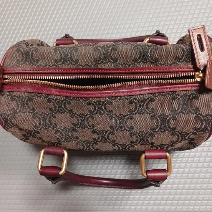 [SOLD OUT] 셀린느 트리오페 패턴 보스턴백