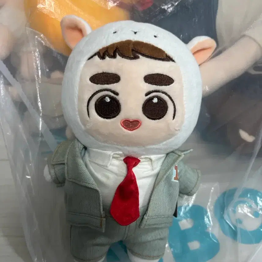 [BUNJANG] Kyungsoo 20cm Doll (Outfit Included) / 됴램이 20센치(옷포함)
