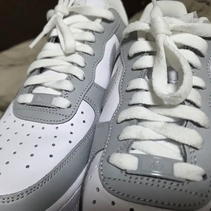 [BUNJANG] Nike Air Force 1 Low White Gray (265) Sneakers / 나이키 에어포스 1 로우 화이트 그레이(265/실착 1회)*마지막 가격*
