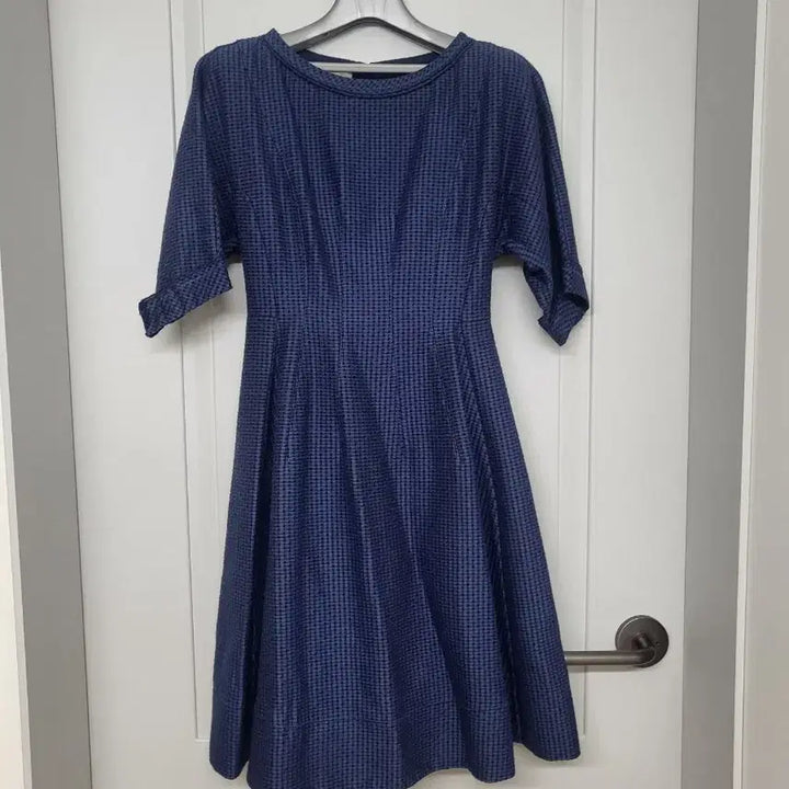 [BUNJANG] Misha Navy Flare Midi Dress / 미샤 네이비 플레어 원피스