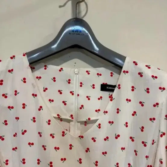 [BUNJANG] Kimsapperal Cherry Dress / Kimsapperal 킴스어패럴 체리 원피스