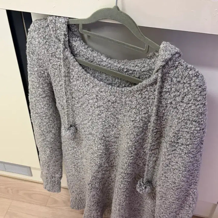 [BUNJANG] Vintage Pompom Knit Hoodie / 빈티지 폼폼 니트 후드