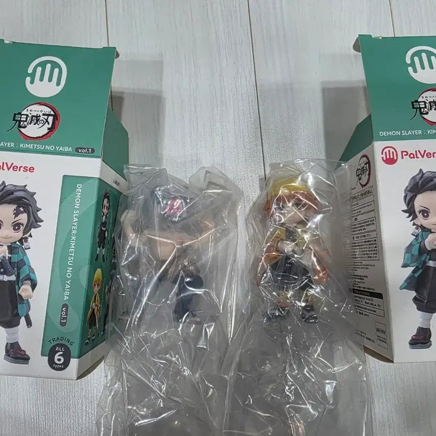 [BUNJANG] Palverse Demon Slayer Zenitsu and Inosuke Figures Bundle Set / 귀멸의칼날 팔버스 palverse 젠이츠 이노스케 피규어 미개봉 일괄