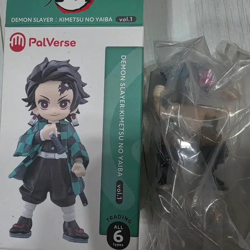 [BUNJANG] Palverse Demon Slayer Zenitsu and Inosuke Figures Bundle Set / 귀멸의칼날 팔버스 palverse 젠이츠 이노스케 피규어 미개봉 일괄
