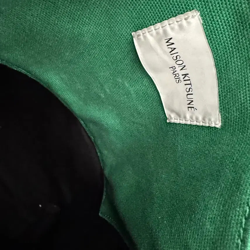 [BUNJANG] (24만 구매) 택포 메종키츠네 프로파일 폭스 스탬프 N/S 토트백 딥그 / (24만 구매) 택포 메종키츠네 프로파일 폭스 스탬프 N/S 토트백 딥그