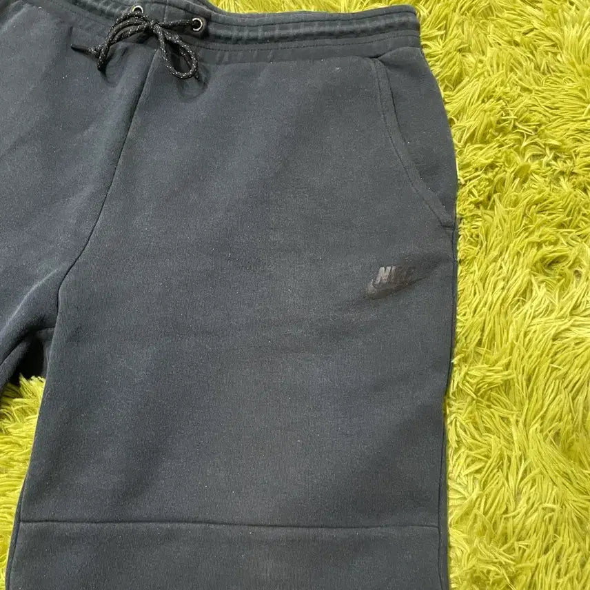 [SOLD OUT] 나이키 블랙 반바지 트레이닝