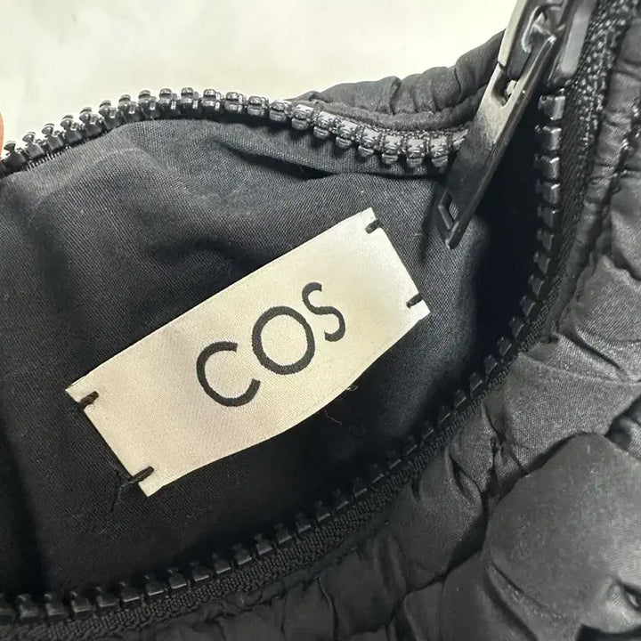[SOLD OUT] 코스 구름백 마이크로 블랙