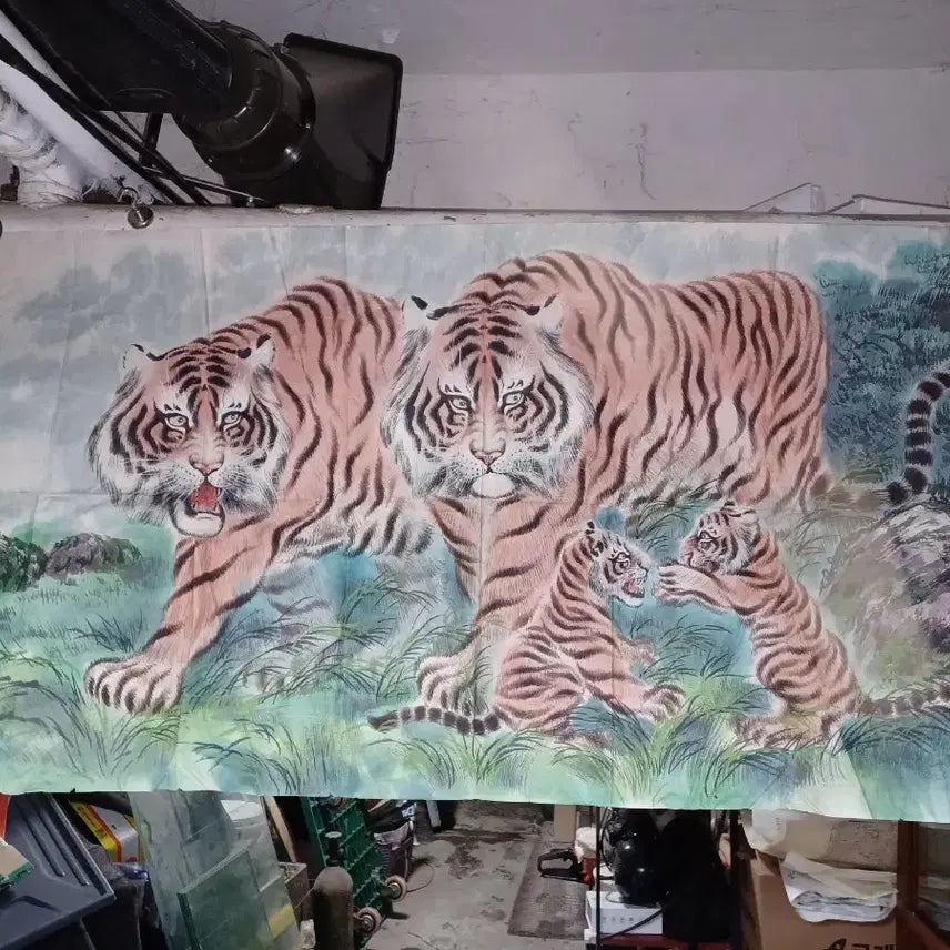 [BUNJANG] Tiger Family Painting / 호랑이 가족 그림 판매합니다   미사용