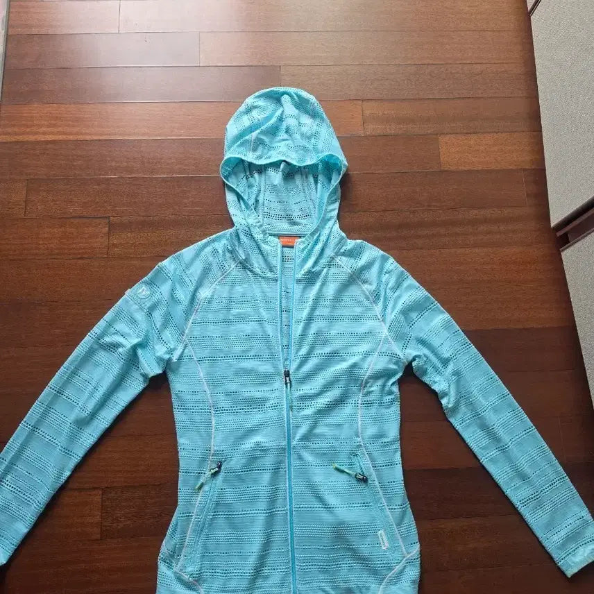 [BUNJANG] Merrell Aqua Punching Hood Zip-up / 머렐 아쿠아 펀칭 후드 집업