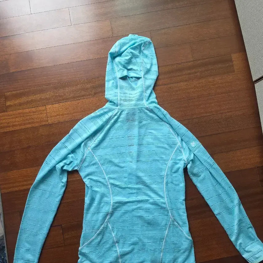 [BUNJANG] Merrell Aqua Punching Hood Zip-up / 머렐 아쿠아 펀칭 후드 집업