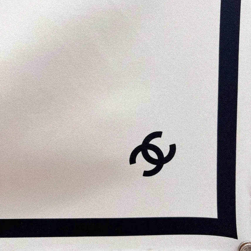 [BUNJANG] Chanel 90cm Silk Scarf / 샤넬 90cm 스카프 정품 미사용 Chanel