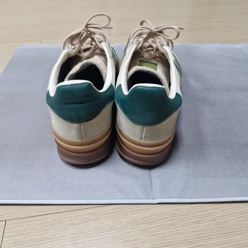 [BUNJANG] 아디다스 가젤 볼드 크림/그린 색상 260 / 아디다스 가젤 볼드 크림/그린 색상 265