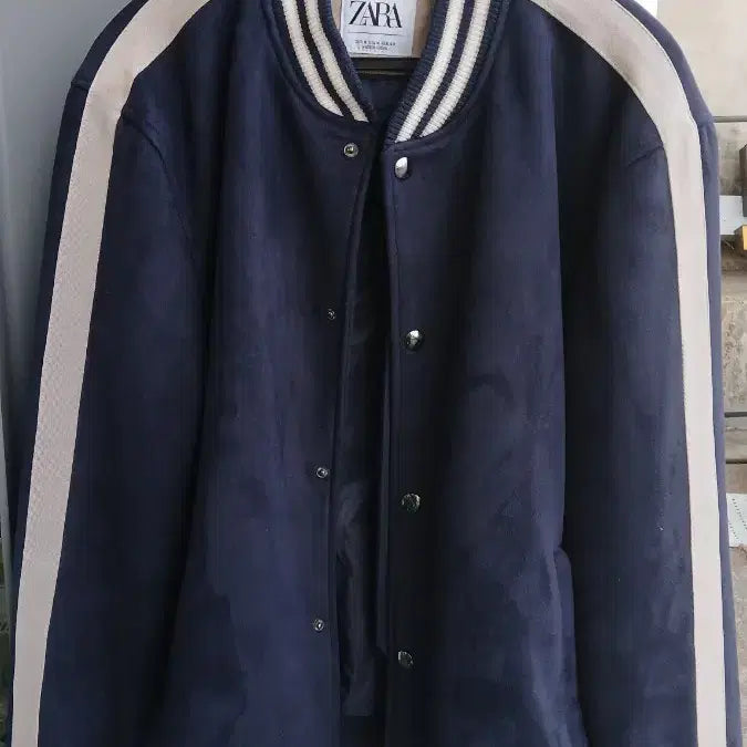 [BUNJANG] ZARA Navy Stadium Jacket (M) Suede / 자라 네이비 스타디움 자켓 M사이즈 상태좋음 스웨이드재질느낌