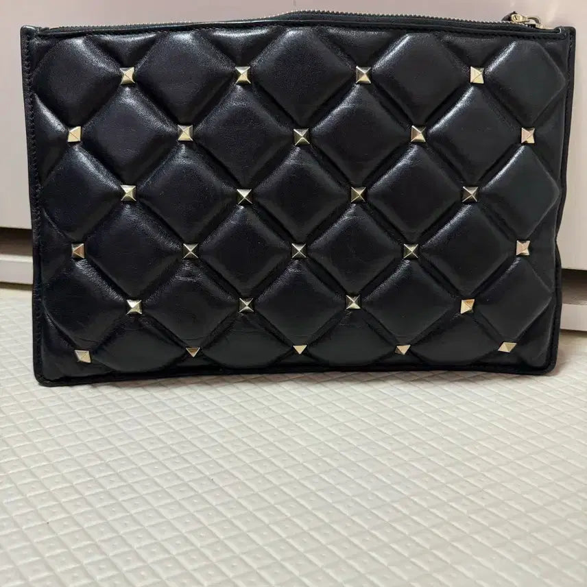 [BUNJANG] Valentino Candystud Clutch Bag / 발렌티노 캔디스터드 클러치백