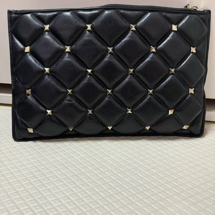 [BUNJANG] Valentino Candystud Clutch Bag / 발렌티노 캔디스터드 클러치백