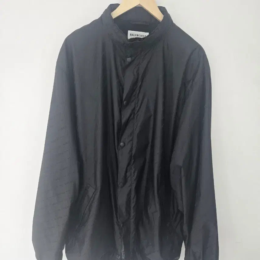 [BUNJANG] Balenciaga Pattern Logo Windbreaker Oversized Fit / [XS]발렌시아가 바람막이 패턴로고 오버핏