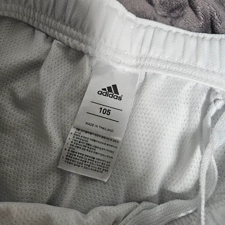 [BUNJANG] Adidas Shorts Size 105 / 아디다스 반바지