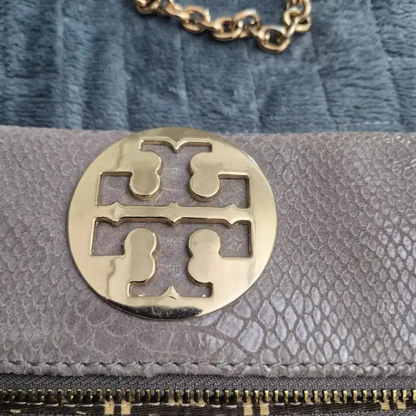 [BUNJANG] Tory Burch Snake Embossed Crossbody Bag / 토리버치 뱀피 크로스백