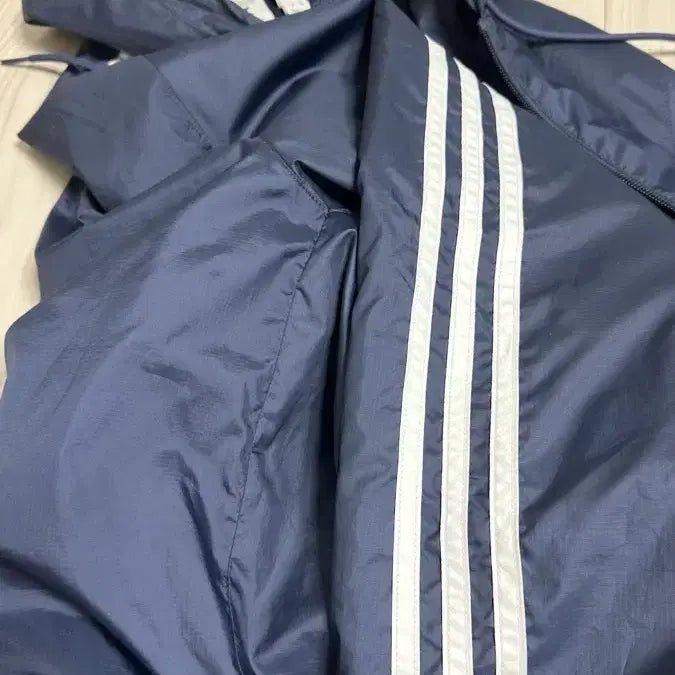 [BUNJANG] Adidas Windbreaker / 아디다스 바람막이