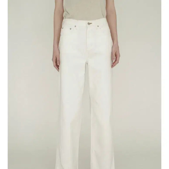 [BUNJANG] Yumeru Miw Cream Jean S+ Size / 유메르 미우 크림 진 S+ 거의새상품 50%