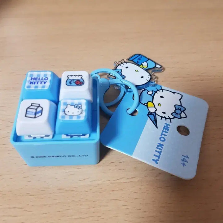 [BUNJANG] Hello Kitty 4-Keycap LED Keyring / 헬로키티 키캡 키링