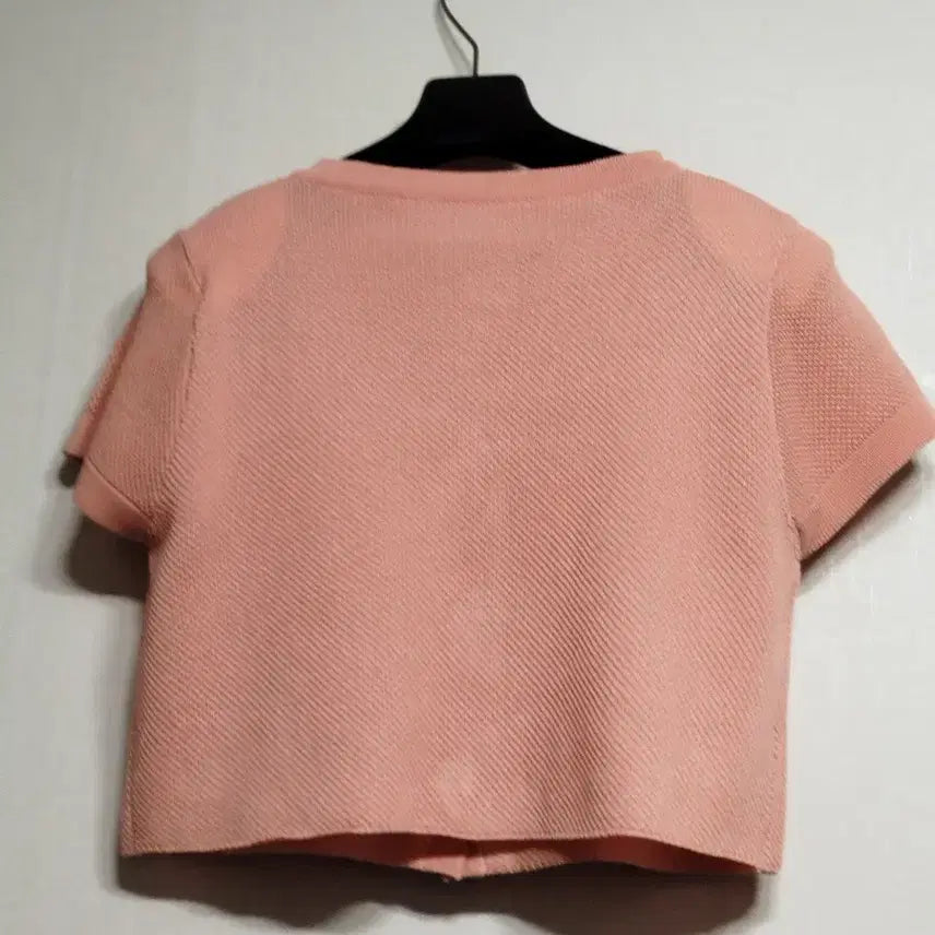 [BUNJANG] Cropped Cardigan with Business Buttons / 비즈단추 크롭 가디건