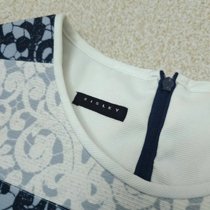 [BUNJANG] Sisley Ethnic Pattern Sleeveless Dress / (42)시슬리 여성 민소매 원피스 에스닉 W3082