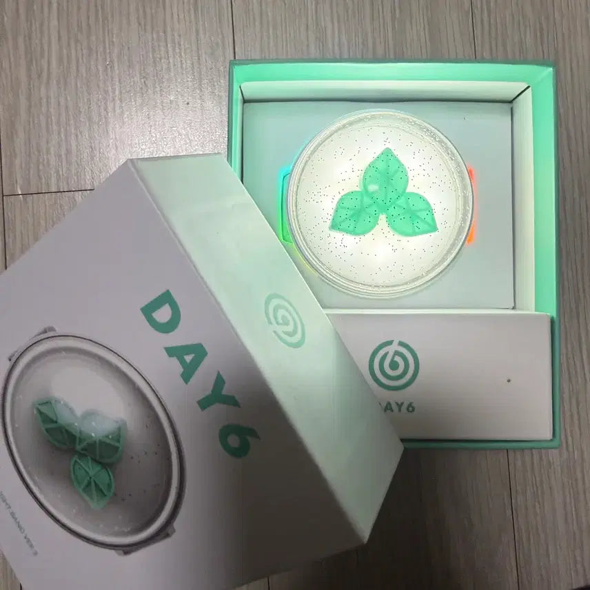 [SOLD OUT] 데이식스 마데워치3