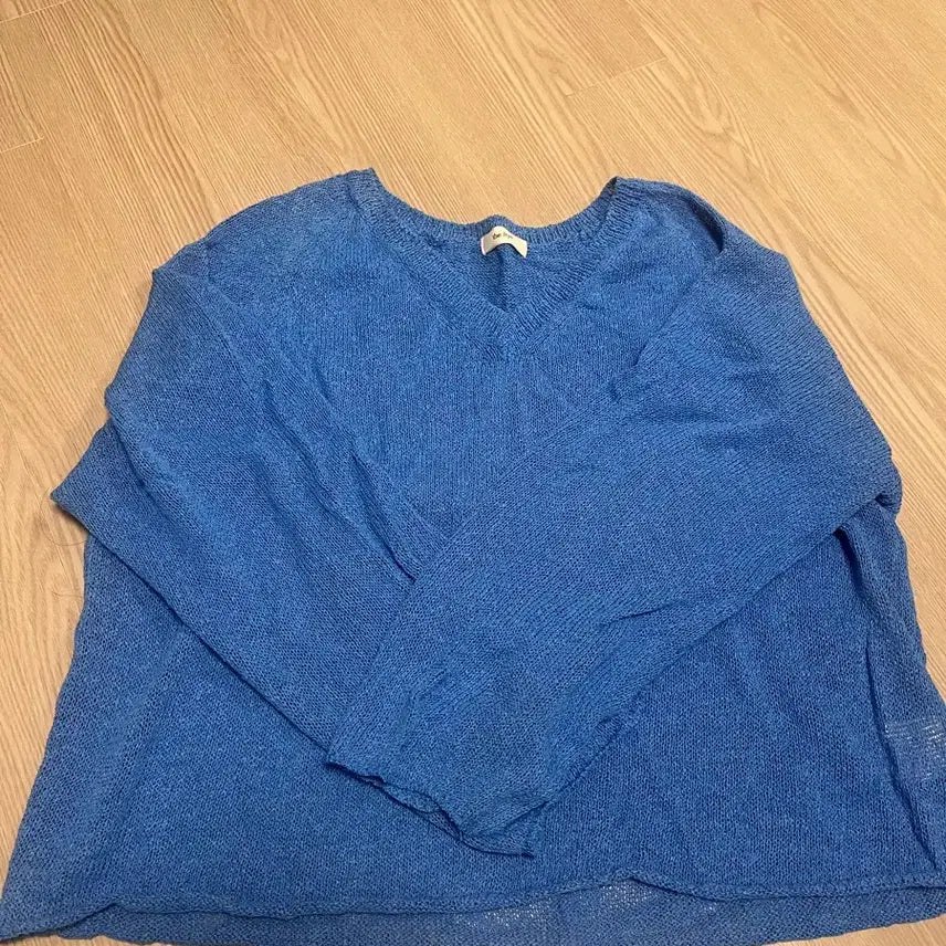 [BUNJANG] Thelirai Pullover V-Neck Blue Knit Sweater / 더라이 풀오버 블루 니트