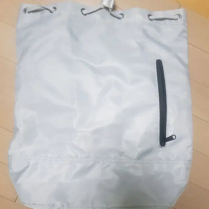 [SOLD OUT] 그레이 나일론 백팩