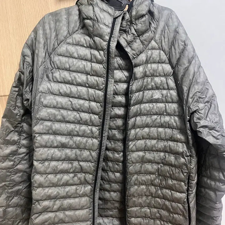 [BUNJANG] Goyowear Lightweight Down Jacket L Size / 고요웨어 경량패딩 L사이즈