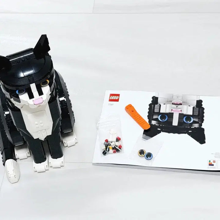 [SOLD OUT] 레고 아이디어 21349 턱시도 고양이 개봉품 판매