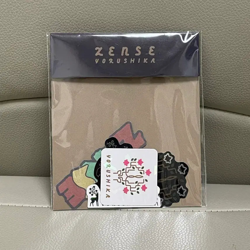 [SOLD OUT] 요루시카 2023 츠키네코 키링, 스티커 일괄 미개봉