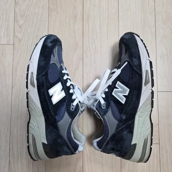 [SOLD OUT] 뉴발란스 991 네이비 265