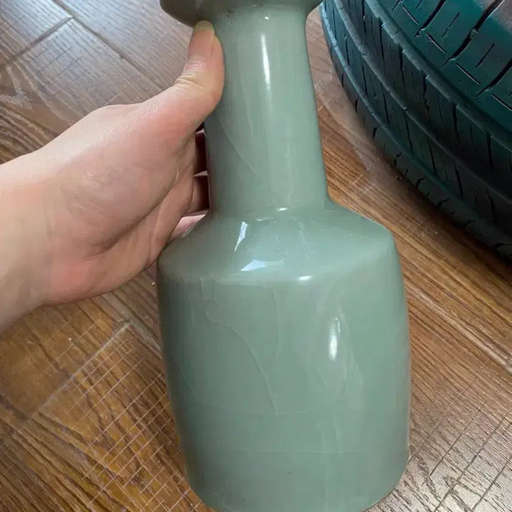 [BUNJANG] Authentic Longquan Celadon Vase - Early Qing Dynasty / 진품 청나라초기용천요
