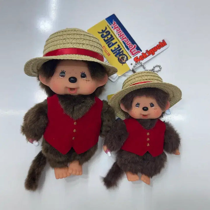 [BUNJANG] 원피스 콜라보 루피 몬치치 인형 키링 세트 / 원피스 콜라보 루피 몬치치 인형 키링 세트