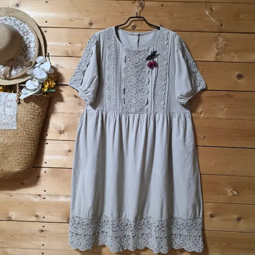 [BUNJANG] Lace-Accented Dress / 레이스배색원핏. (코사지 코디용