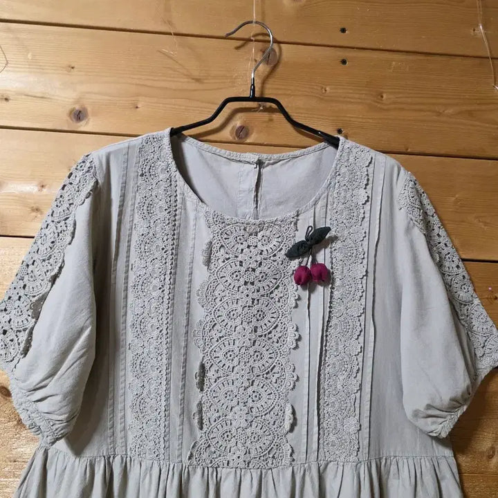 [BUNJANG] Lace-Accented Dress / 레이스배색원핏. (코사지 코디용