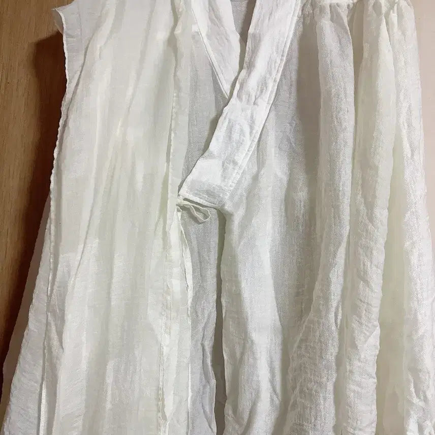 [SOLD OUT] 한땀한땀 선녀 저고리 m사이즈 흰빛