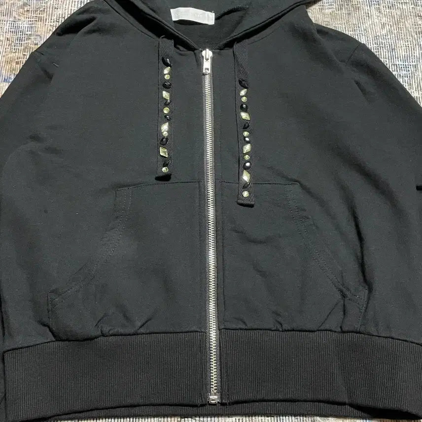 [BUNJANG] CECIL McBEE Black Cubic Crop Hooded Zip-up / JPN 일본 빈티지 Y2K 갸루 세실맥비 블랙 큐빅 크롭 후드집업 M