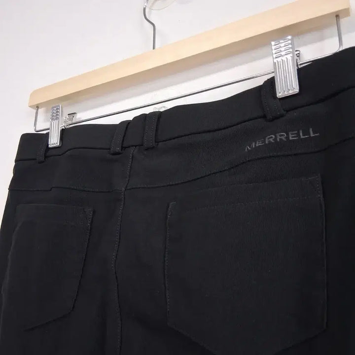 [BUNJANG] Merrell Black Pants 73 Spring Trousers / 머렐 블랙 팬츠 73 봄바지