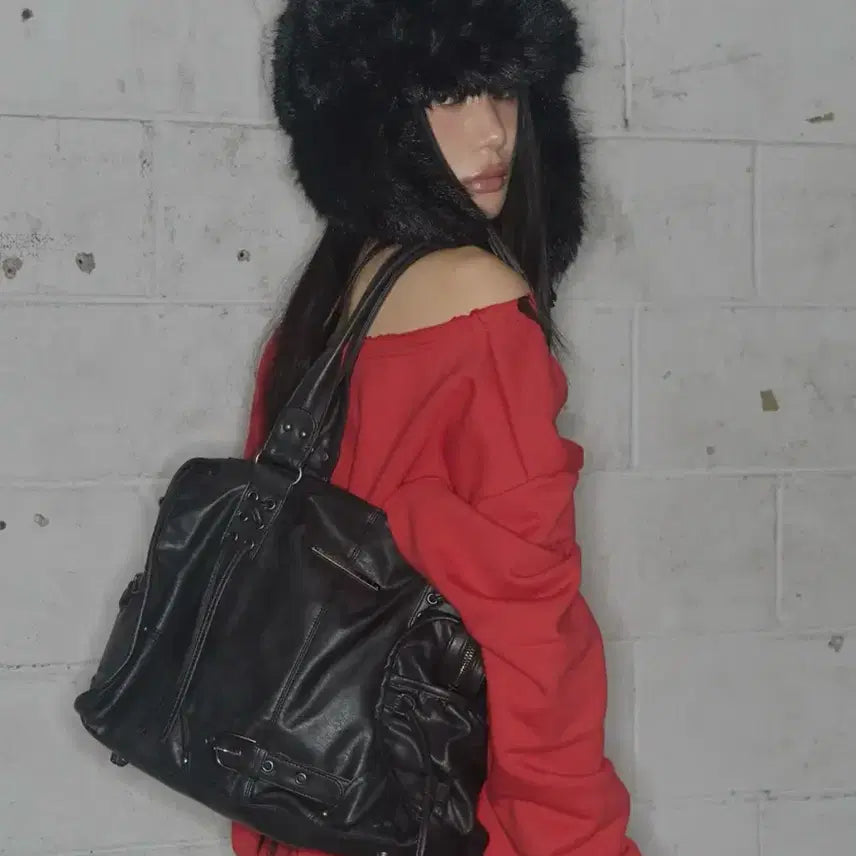 [BUNJANG] Fancy Club Belted Washed Leather Bag (Black) / 팬시클럽 벨티드 워싱 레더백 (BLACK) F25QE990