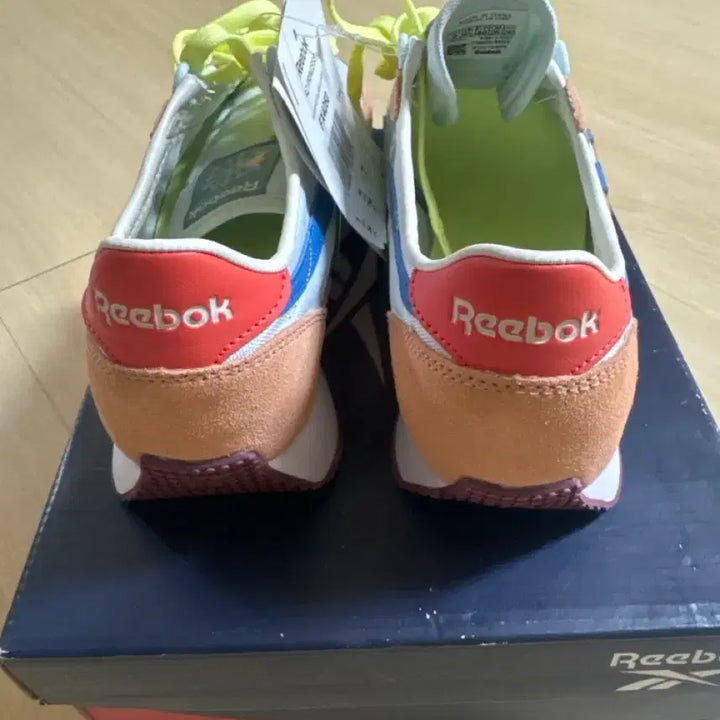 [BUNJANG] Reebok Aztec Princess Multicolor FX4050 / [새상품/희귀] 리복 아즈텍 프린세스 멀티컬러 FX4050 (260mm)