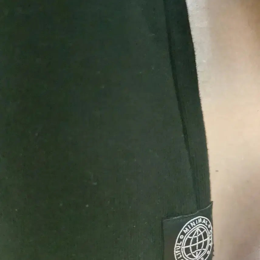 [SOLD OUT] LMC 블랙 패치 맨투맨