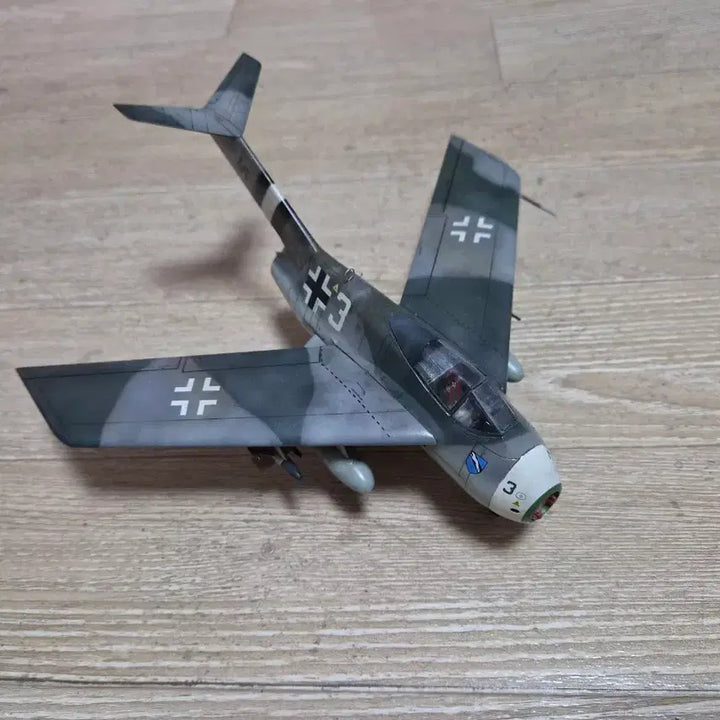 [SOLD OUT] 아카데미 1/48 Ta-183 휴케바인 도색완성품